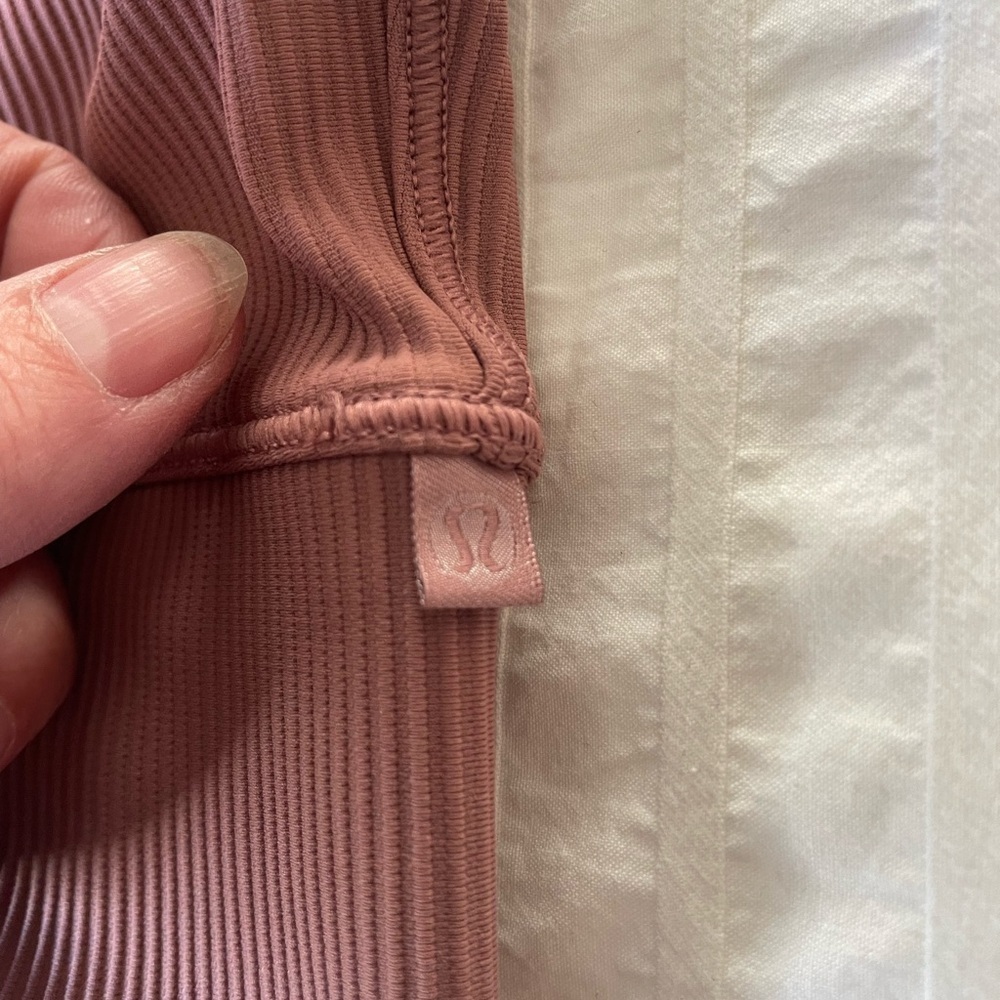 LULULEMON- Power Pivot Ribbed Tank. - Picture 3 of 5